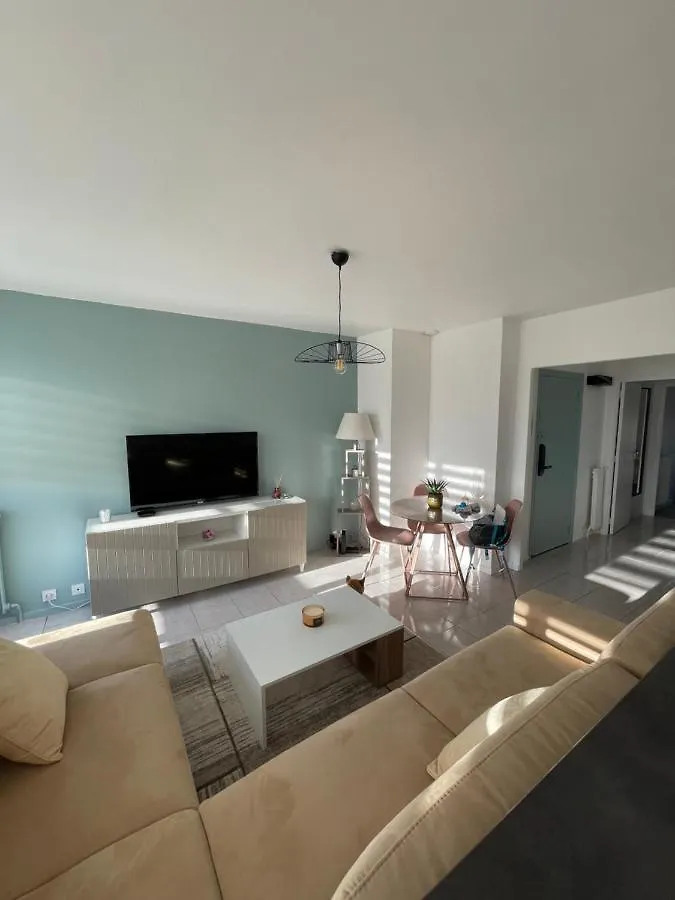 Frejus Plage - 50M2 Au Calme, Tout A Pieds Apartment France
