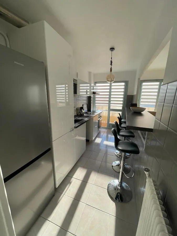 Frejus Plage - 50M2 Au Calme, Tout A Pieds Apartment